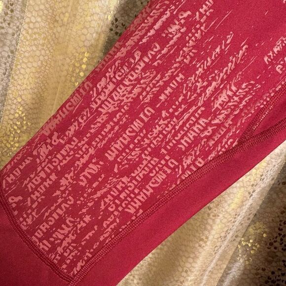 Gymshark Burgundy Claret Cropped Capri Athletic Leggings XS NWOT - Picture 3 of 9